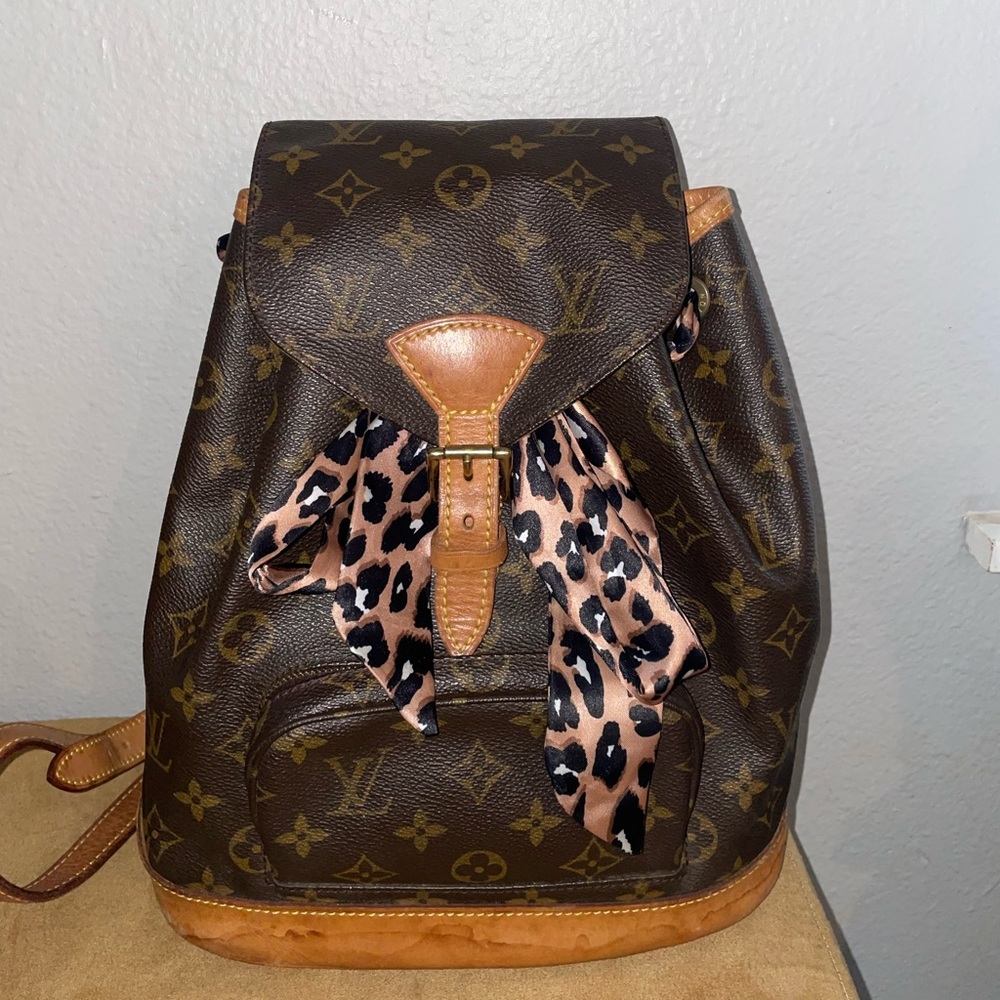 Louis Vuitton Montsouris backpack MM (discontinued)